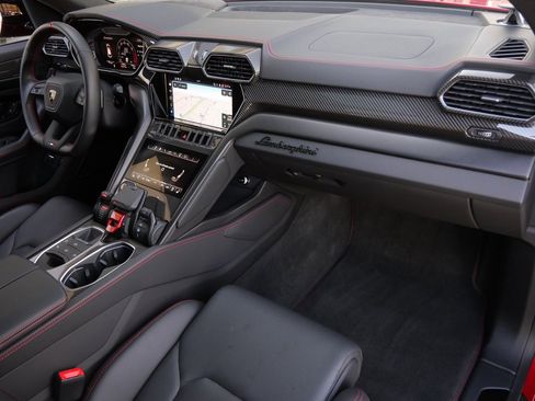 Used 2023 Lamborghini Urus S image 23