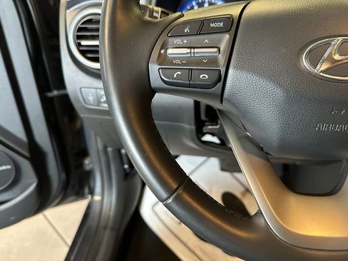 Used 2021 Hyundai Kona Limited image 10