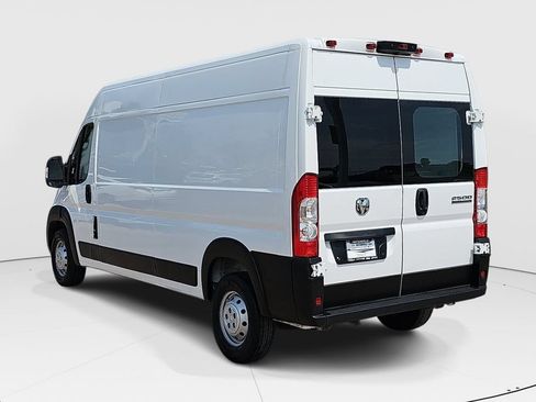 Used 2023 RAM ProMaster 2500 FWD image 5