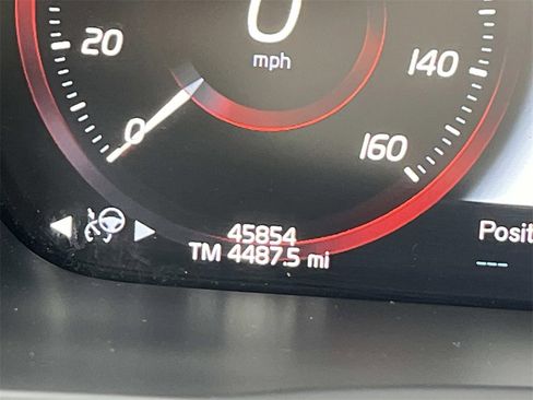 Used 2022 Volvo XC90 T6 Momentum w/ Climate Package image 38