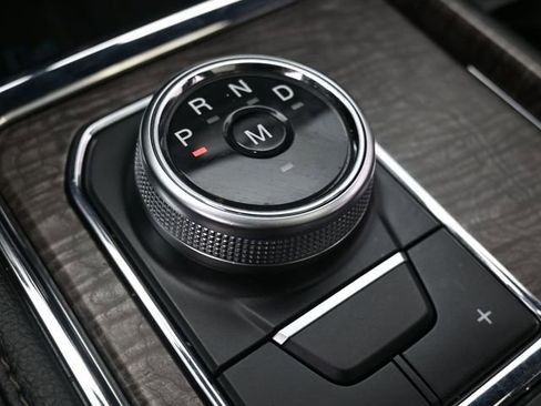 Certified 2020 Ford Expedition Limited w/ Equipment Group 302A image 23