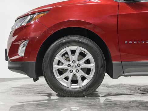 Used 2019 Chevrolet Equinox LT AWD/4WD image 3