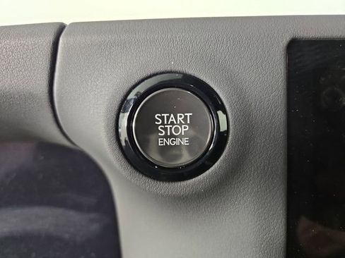 Used 2024 Lexus GX 550 w/ Accessory Package (2T) AWD/4WD image 26