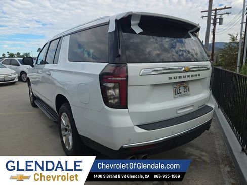 Certified 2023 Chevrolet Suburban Premier RWD image 3