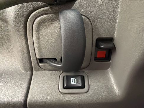 Used 2024 GMC Savana 2500 w/ Driver Convenience Package image 20