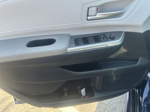 New 2026 Toyota Sienna XLE FWD image 18
