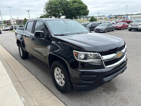 Used 2018 Chevrolet Colorado W/T w/ WT Convenience Package AWD/4WD image 2