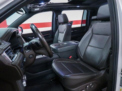 Used 2021 GMC Yukon XL Denali AWD/4WD image 24