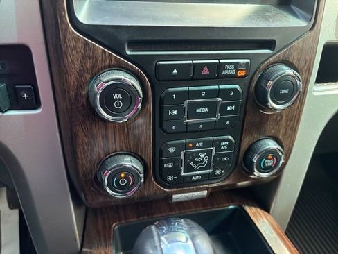 Used 2014 Ford F150 Lariat w/ Equipment Group 501A Mid AWD/4WD image 27