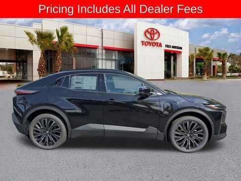 New 2026 Toyota C-HR AWD/4WD image 4