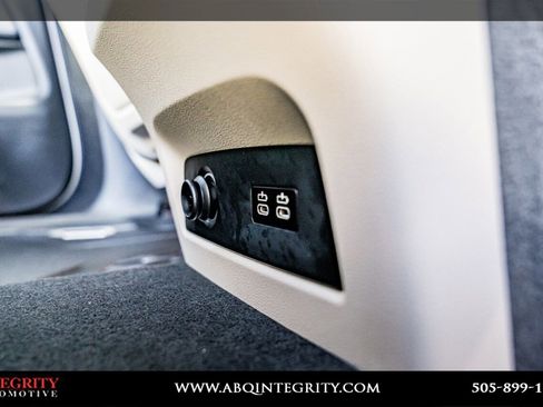 Used 2024 BMW X5 sDrive40i w/ M Sport Package image 44