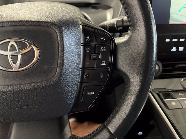 Used 2023 Toyota bZ4X AWD image 28