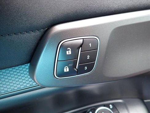 Used 2025 Ford Ranger Raptor image 12