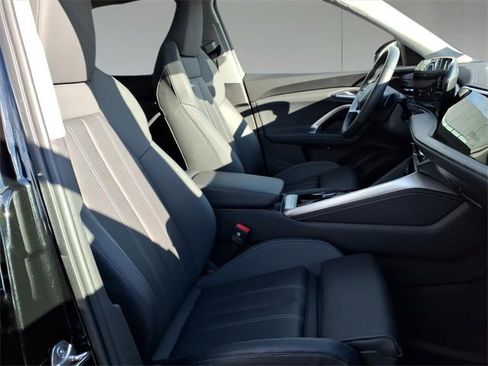 Used 2025 Audi Q5 Premium Plus w/ Premium Plus image 10