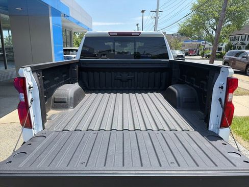 New 2026 Chevrolet Silverado 1500 RST w/ Dark Appearance Package AWD/4WD image 21