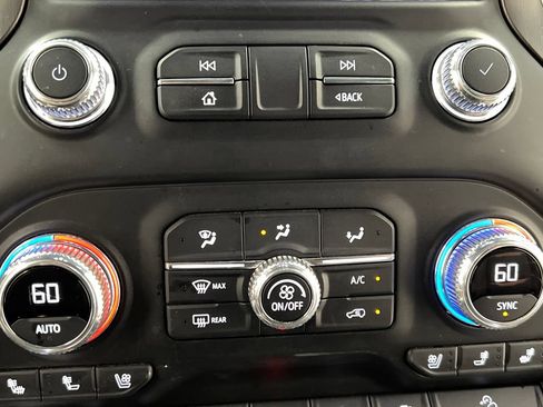 Used 2022 GMC Sierra 2500 AT4 w/ AT4 Preferred Package AWD/4WD image 59
