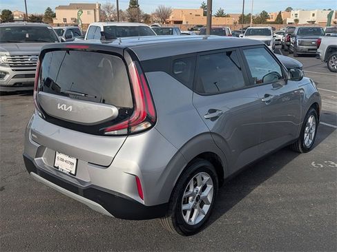 Used 2024 Kia Soul LX w/ Option Group 015 image 6