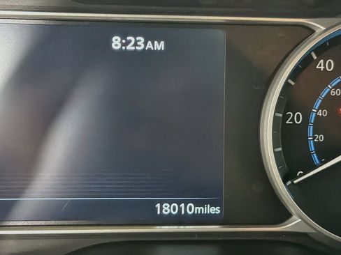 Used 2024 Nissan Leaf S FWD image 18