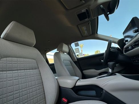 Used 2024 Honda HR-V LX image 18