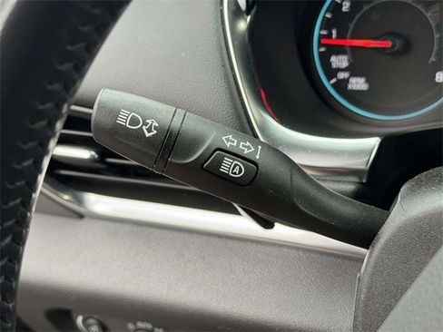 Used 2022 Chevrolet Traverse LT image 27