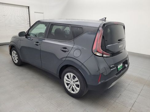 Used 2025 Kia Soul LX FWD image 3
