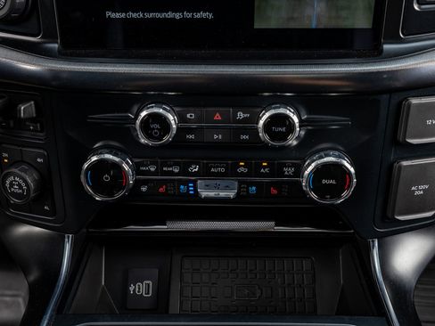 Used 2025 Ford F150 Raptor AWD/4WD image 27