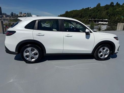 Certified 2024 Honda HR-V LX image 12