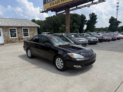Used 2004 Toyota Camry LE FWD image 9