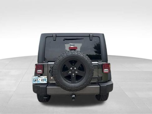 Used 2017 Jeep Wrangler Unlimited Sport AWD/4WD image 4
