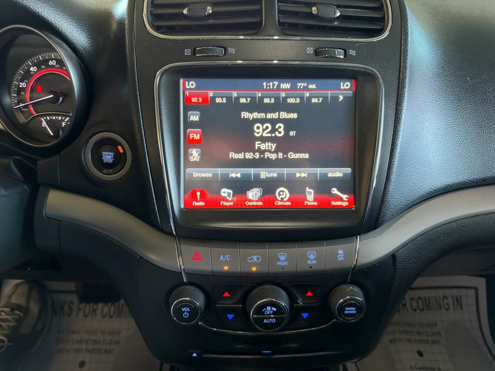 Used 2018 Dodge Journey Crossroad FWD image 16