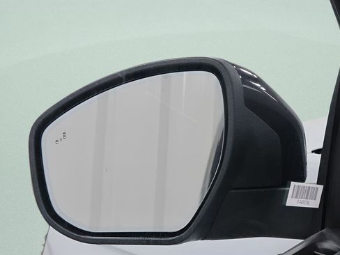 Used 2025 Ford Expedition Platinum image 24