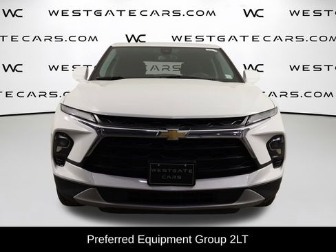 Used 2023 Chevrolet Blazer LT image 2
