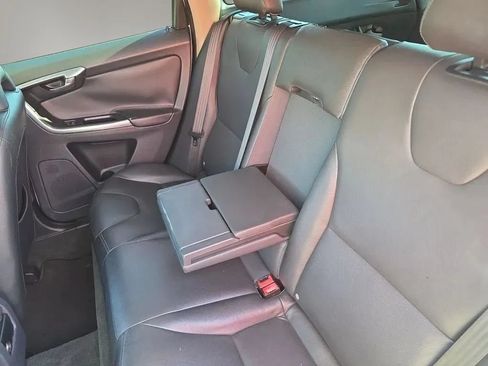 Used 2015 Volvo XC60 T5 Premier FWD image 36