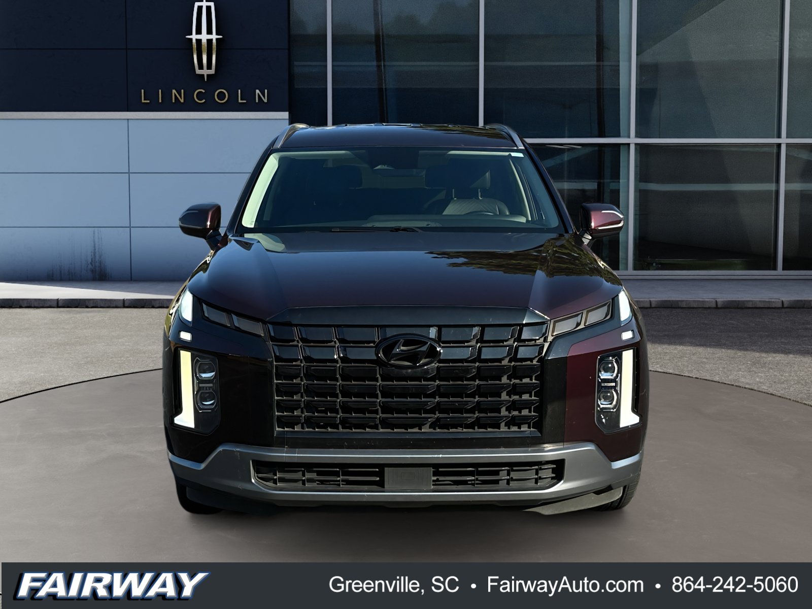 Used 2024 Hyundai Palisade SEL AWD/4WD image 2