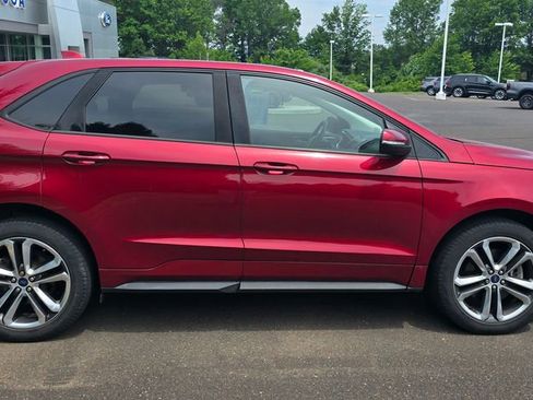 Used 2018 Ford Edge Sport w/ Equipment Group 401A AWD/4WD image 3