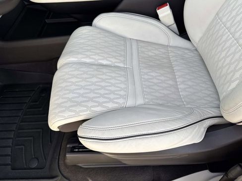 Certified 2024 Lincoln Navigator L Black Label image 13