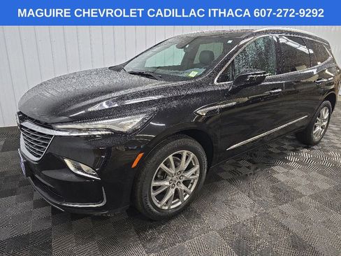 Used 2023 Buick Enclave Premium w/ Experience Buick Package AWD/4WD image 8