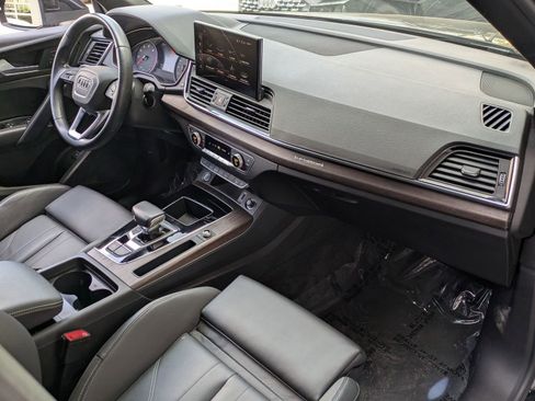 Used 2023 Audi Q5 2.0T Premium w/ Convenience Package AWD/4WD image 21