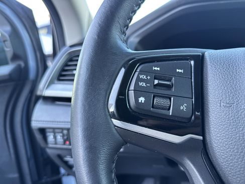 Used 2025 Honda Odyssey Touring image 21