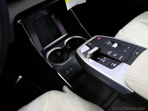 Used 2026 BMW X1 xDrive28i w/ Technology Package image 15