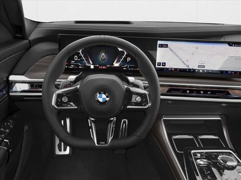 Used 2026 BMW 760i xDrive AWD/4WD image 4