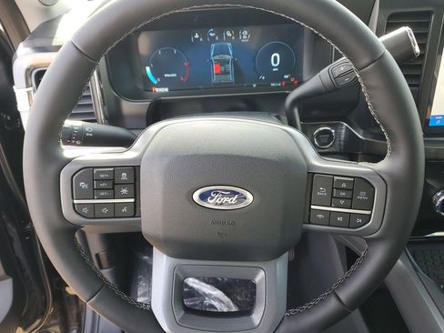 New 2026 Ford F250 Lariat w/ Black Appearance Package image 21