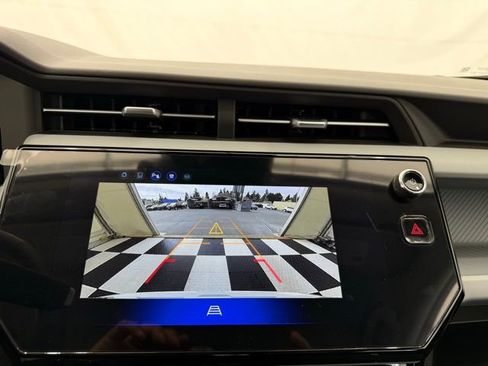 New 2027 Chevrolet Bolt LT w/ Comfort Package FWD image 33