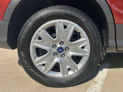 Used 2015 Ford Escape S image 13