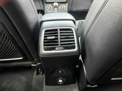 Used 2017 Audi Q3 2.0T Premium image 39