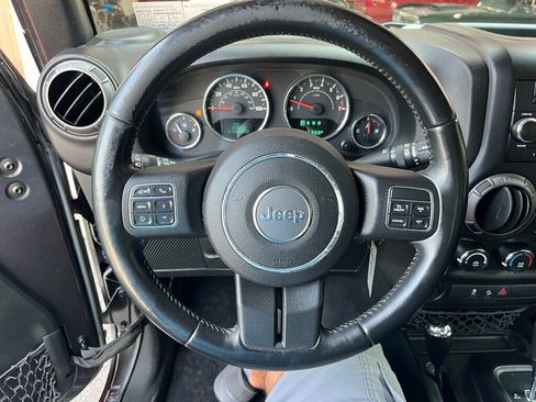 Used 2018 Jeep Wrangler Sport image 28