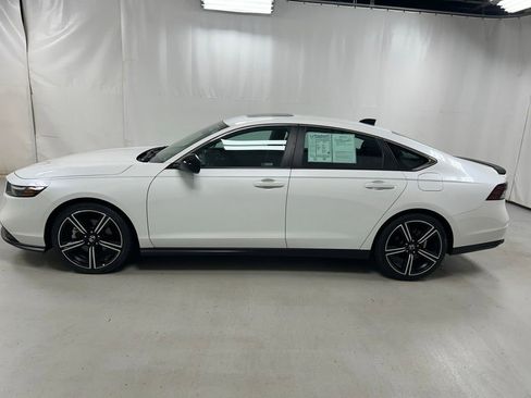 Used 2023 Honda Accord Sport image 7