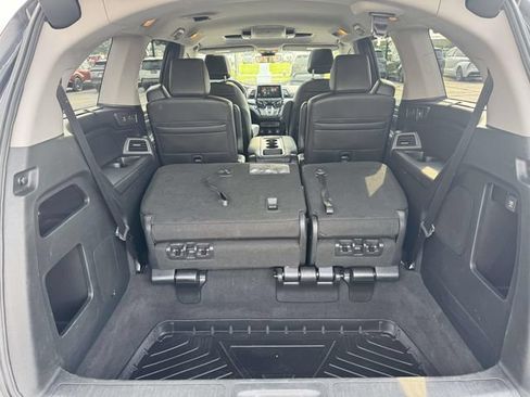 Used 2023 Honda Odyssey Touring image 11