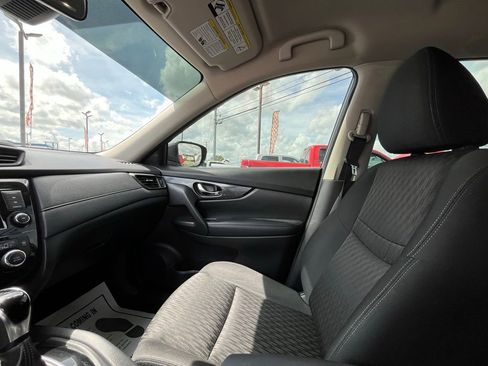 Used 2019 Nissan Rogue SV FWD image 18