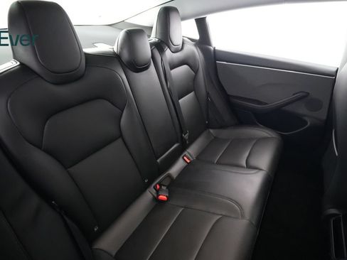 Used 2025 Tesla Model 3 RWD image 5